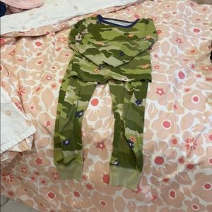 Girls jcrew pajamas camo with flowers size 5